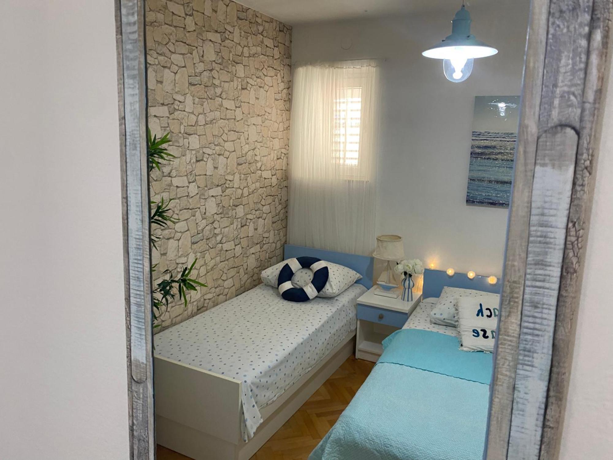 Nina Hotell Baška Voda Exteriör bild